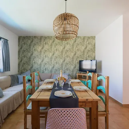 3-br, Villa, Private Pool, In The Heart Of Corralejo!
