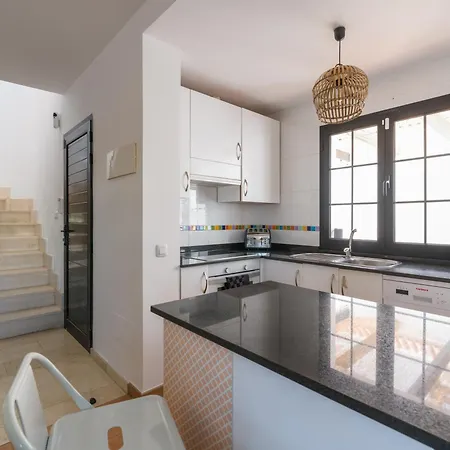 Villa 3-br, Villa, Private Pool, In The Heart Of Corralejo! Corralejo