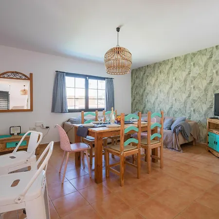 Villa 3-br, Villa, Private Pool, In The Heart Of Corralejo! *