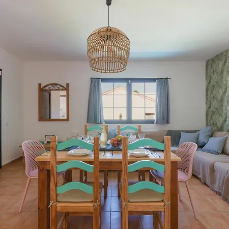 3-br, Villa, Private Pool, In The Heart Of Corralejo!