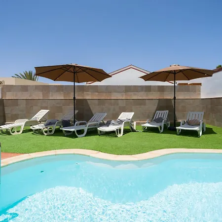 3-br, Villa, Private Pool, In The Heart Of Corralejo! *