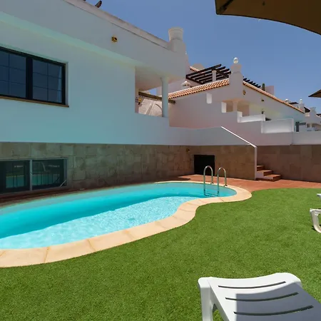 3-br, Villa, Private Pool, In The Heart Of Corralejo! Villa