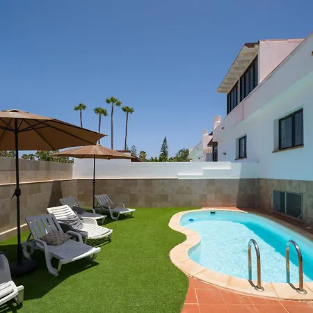 Villa 3-br, Villa, Private Pool, In The Heart Of Corralejo! *