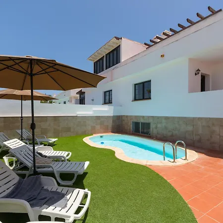 Villa 3-br, Villa, Private Pool, In The Heart Of Corralejo!
