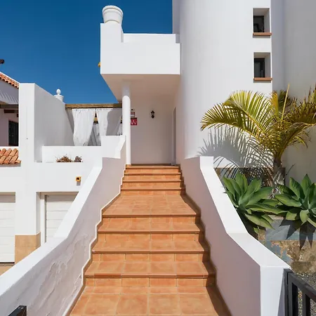 3-br, Villa, Private Pool, In The Heart Of Corralejo! * Corralejo